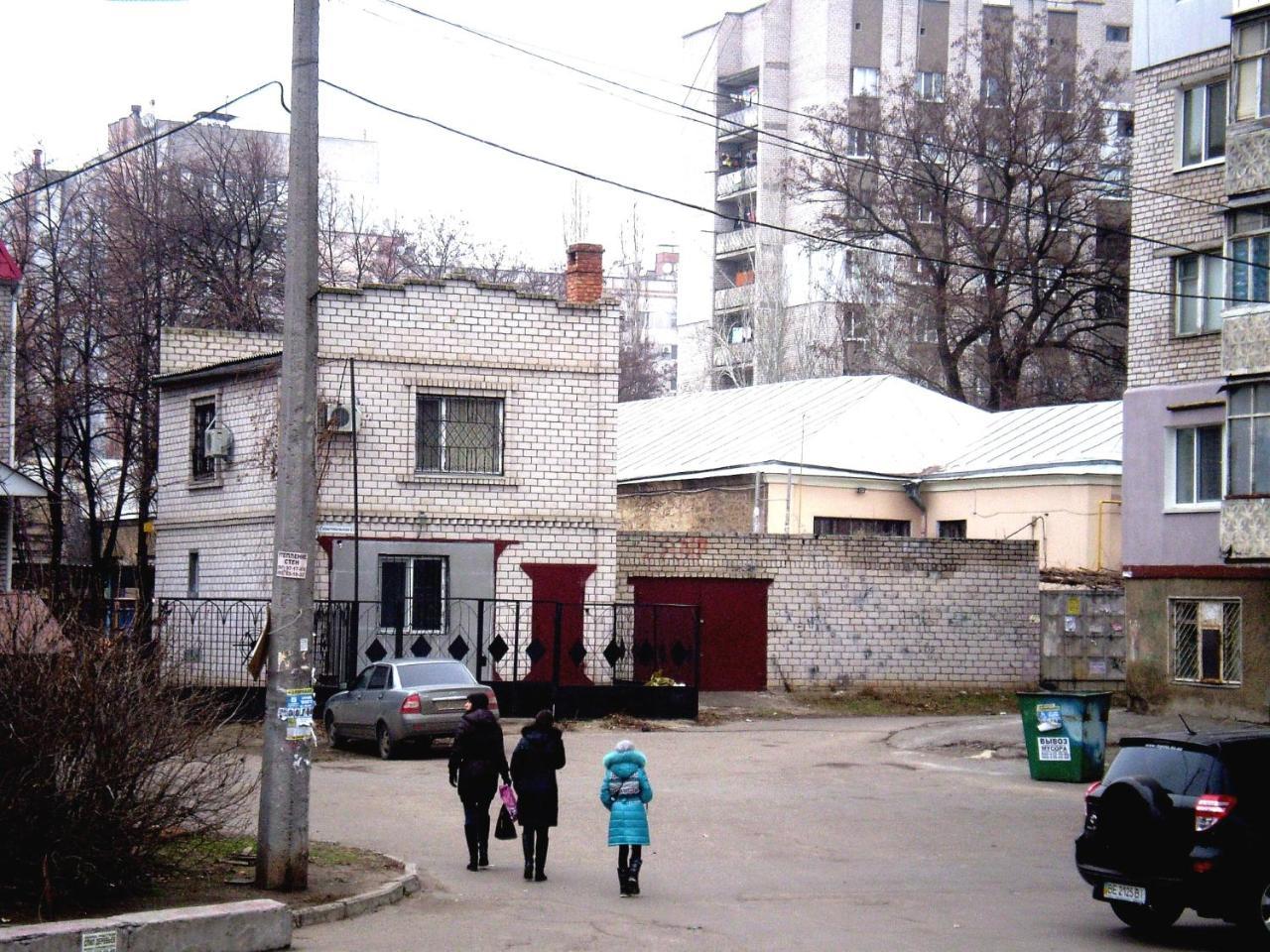 1 Ком Квартира 1 Этаж 3 Дивана, Wi-Fi, Центр Города, Садовая-Чкалова "Сильпо" И "Атб" Отдельный Дом 2 Этажа 尼古拉耶夫 外观 照片